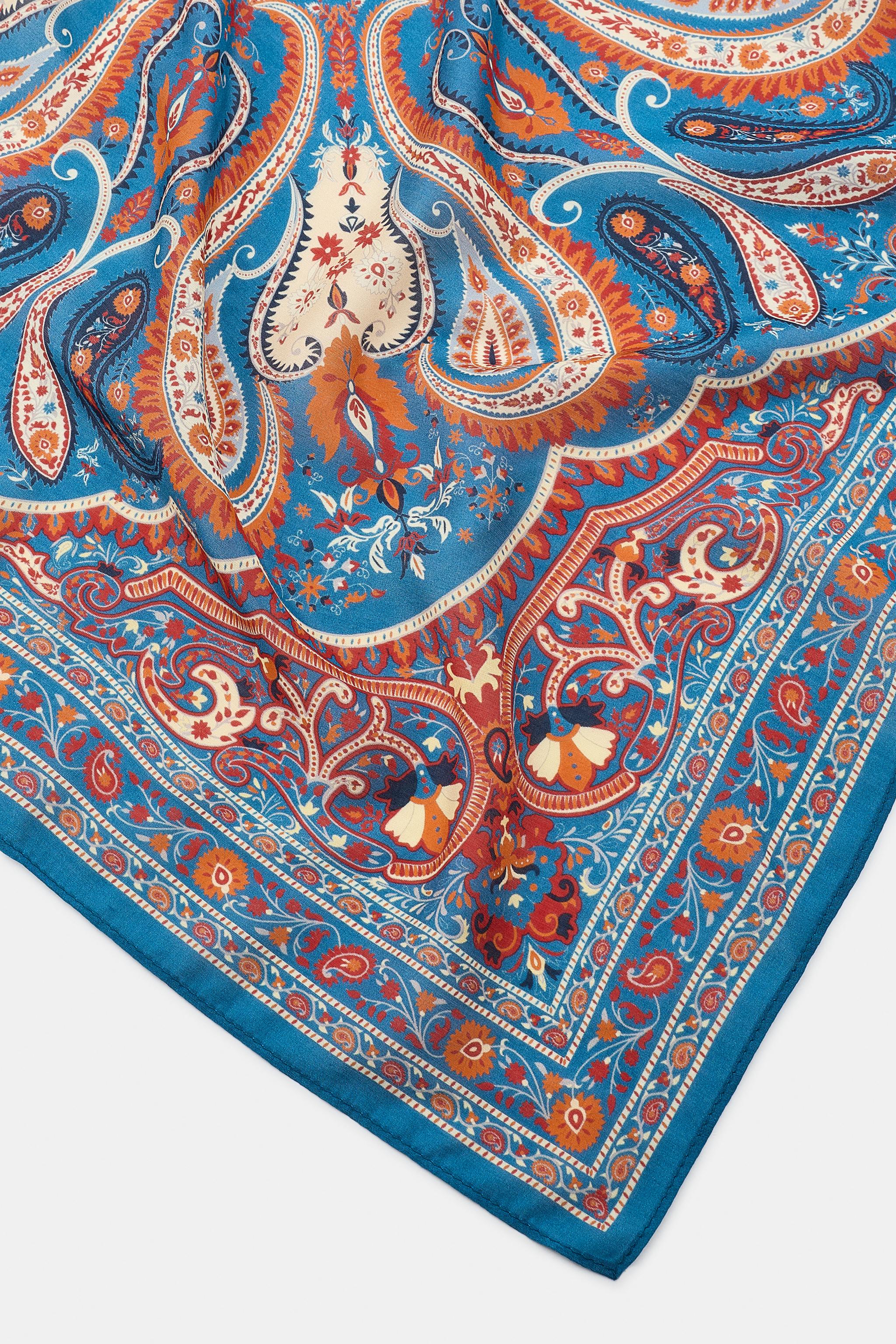 FOULARD EN SOIE À IMPRIMÉ CACHEMIRE
